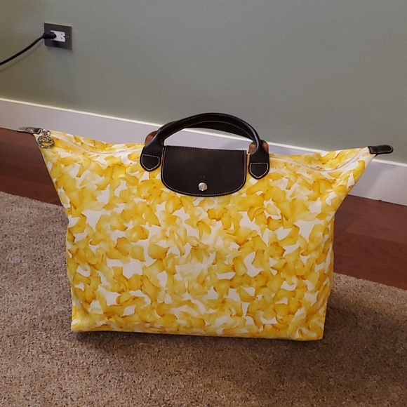 Longchamp Handbags - 🎈HP🎈Longchamp Le Pliage Travel Bag (L)